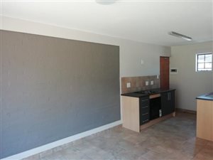 1 Bed Apartment in Rooihuiskraal North