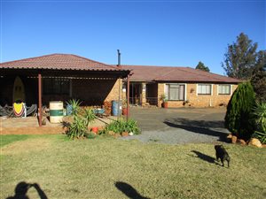 6 Bed House in Valley Settlements AH