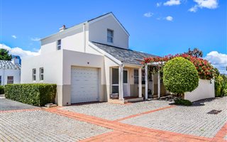 3 Bedroom House in Erinvale Estate