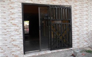Retail space in Lenasia South