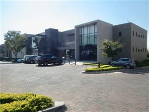 146 m² Office Space in Fourways