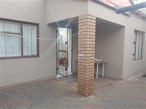 3 Bed House in Lenasia