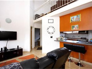 3 Bed Apartment in Bromhof