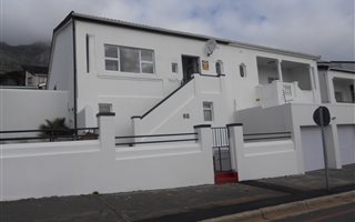 4 Bedroom House in Walmer Estate
