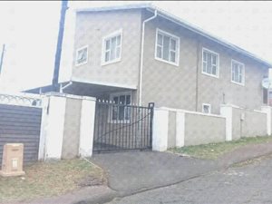 3 Bed House in Austerville