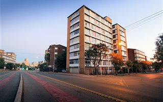 2 Bedroom Apartment in Sunnyside