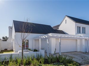 3 Bed House in Koelenbosch Country Estate