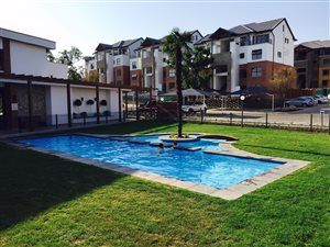 3 Bed Apartment in Olivedale