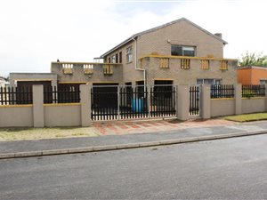 7 Bed House in Balvenie