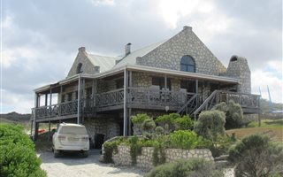 4 Bedroom House in Suiderstrand