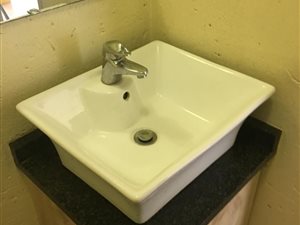 Bachelor apartment in Hillcrest