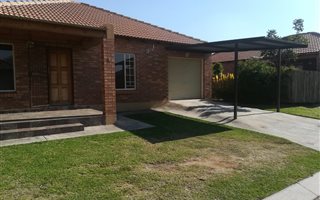 3 Bedroom Townhouse in Geelhoutpark
