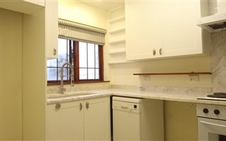 2 Bedroom Apartment in Benmore Gardens