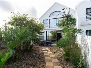 2 Bed Townhouse in Lagoon Beach
