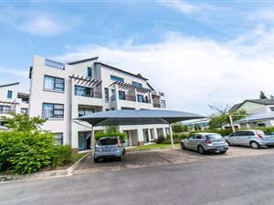 2 Bed Apartment in Fourways Gardens