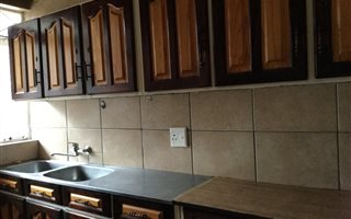 2.5 Bedroom Apartment in Benoni South