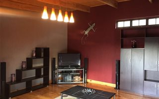 1 Bedroom Garden Cottage in Boskruin