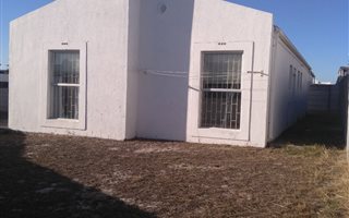 4 Bedroom House in Marina Da Gama