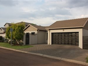 4 Bedroom House in Midlands Estate
