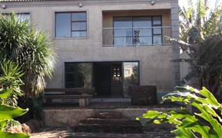 3 Bedroom Duplex in Sherwood and surrounds