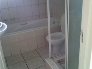 2 Bed Apartment in Sanlamhof