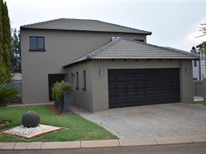 3 Bed Townhouse in Olympus AH