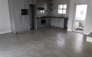 2 Bedroom Duplex in Nooitgedacht Estate