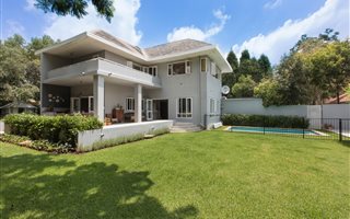 5 Bedroom House in Greenside
