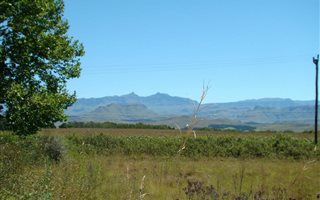 3310 m² Land available in Underberg