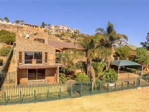3 Bed House in Noordheuwel