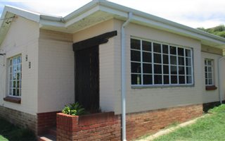 3 Bedroom House in Egerton