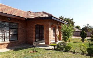 4 Bedroom House in Onverwacht