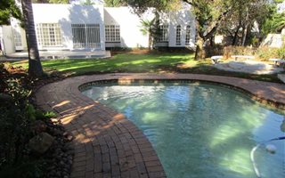 3 Bedroom House in Elma Park