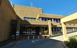 1000 m² Office Space in Sandown