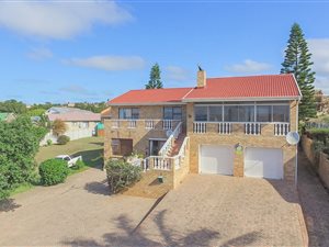 4 Bedroom House in Wavecrest