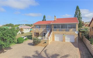 4 Bedroom House in Wavecrest