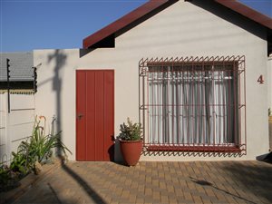 3 Bed House in Symhurst
