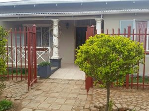 2 Bed House in Trompsburg