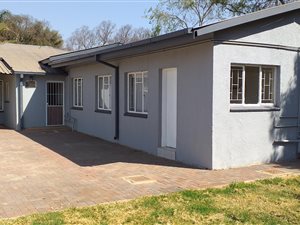 4 Bed House in Parktown Estate