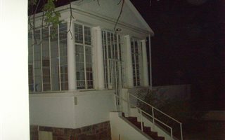 3 Bedroom House in Kensington