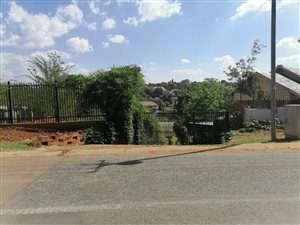2267 m² Land available in Monument Park