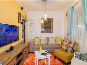 2 Bed House in Elsies River