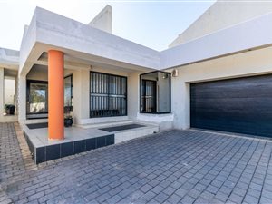 4 Bed House in Azaadville