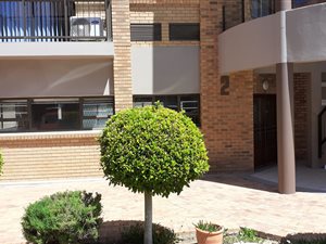 107 m² Office Space in Diaz Beach