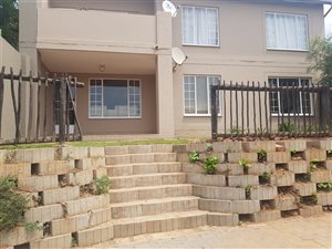 3 Bed Townhouse in Newlands