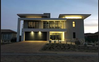 4 Bedroom House in Langebaan Country Estate