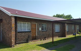 16 Bedroom House in New Bethal East