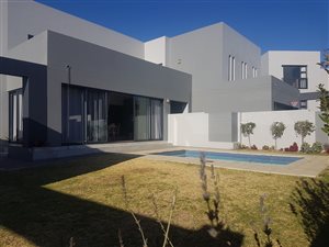 4 Bed House in Featherbrooke
