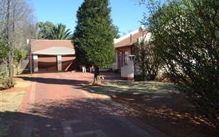 4 Bedroom House in Westonaria