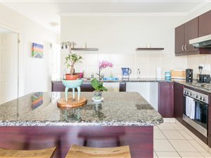 2 Bed Townhouse in Caledon Estate